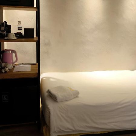 Roxy Hotel Padungan Kuching Exterior foto